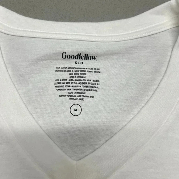GOODFELLOW & CO CLASSIC WHITE SHORT SLEEVEV-NECK SOFT TSHIRT 100% COTTON SIZE M - Picture 3 of 3